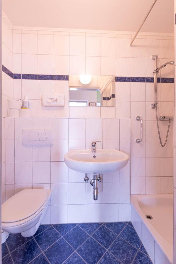 Appartment Isabelle プレッセッガー・ゼー エクステリア 写真